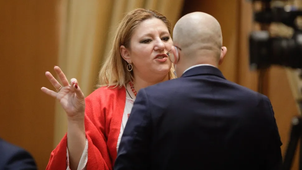 Diana Şoşoacă, SANCȚIONATĂ cu avertisment scris: Are cinci abateri de la prevederile regulamentului Senatului