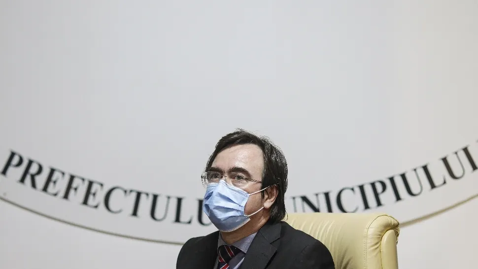 Prefectul Capitalei: Ședința Comitetului pentru Situații de Urgență va fi marți, elevii vor reveni în bănci cel mai devreme miercuri