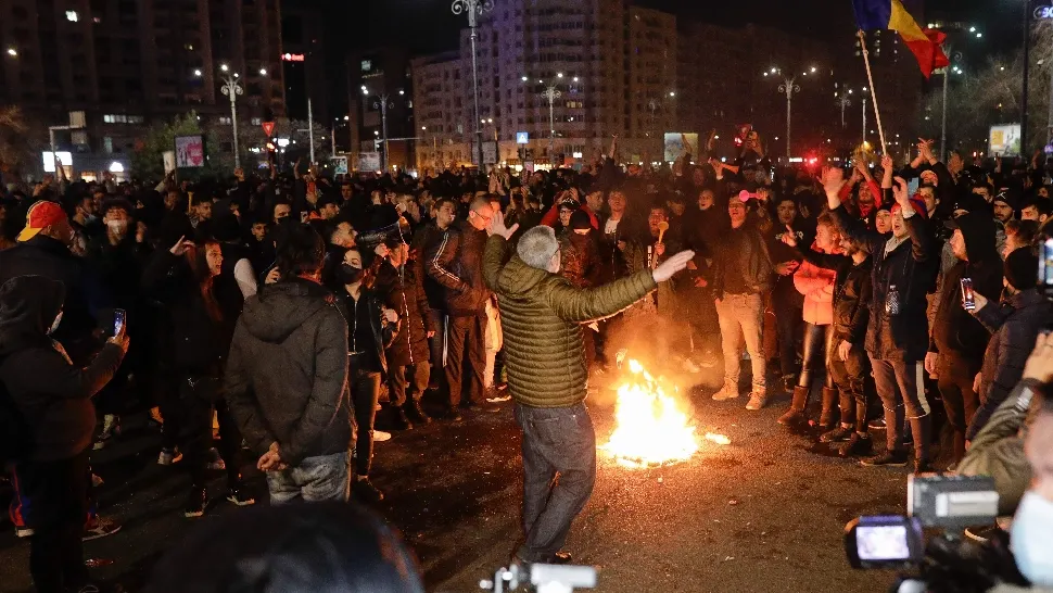 14 dintre vandalii de la protestele de la Unirii, ARESTAȚI. Ce pedepse riscă aceștia