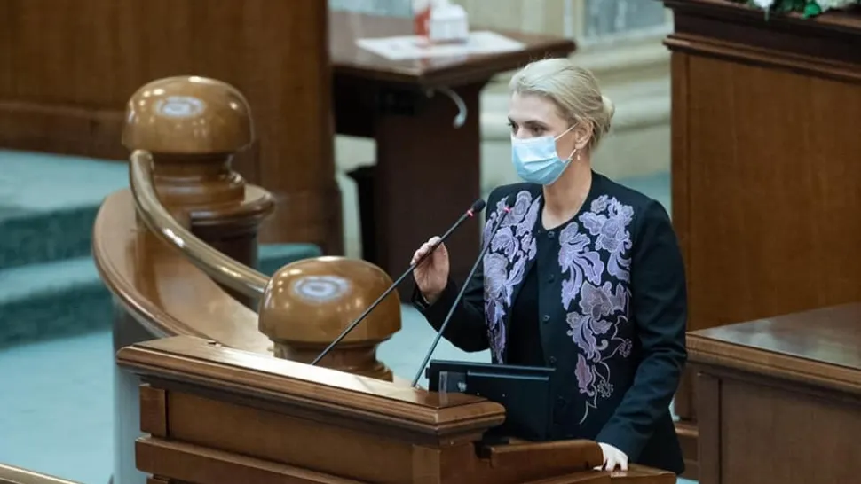 Alina Gorghiu, după sancționarea Dianei Șoșoacă în urma scandalului din Parlament: „Avem o situație fără precedent”