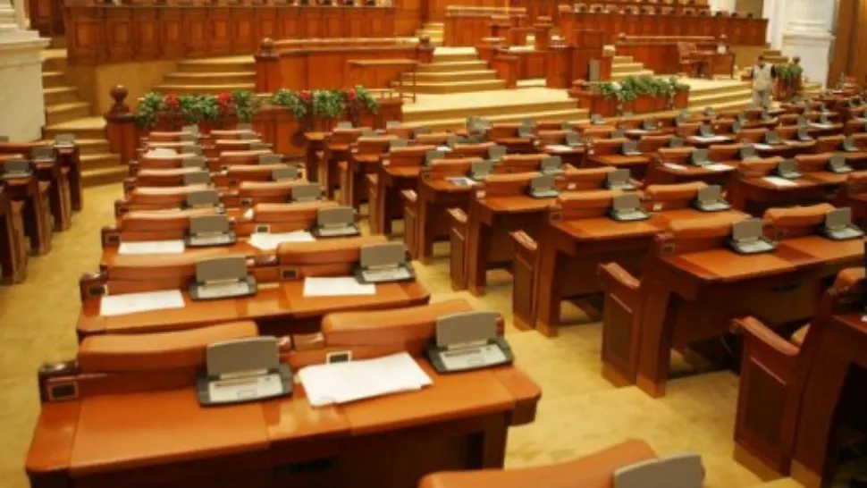 Viață de parlamentar. Aleșii neamului vor lucra online cu program de trei ore pe săptămână