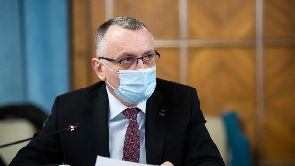 Sorin Cîmpeanu: „Am fost somați și amenințați să oprim campania de informare cu privire la vaccinare”