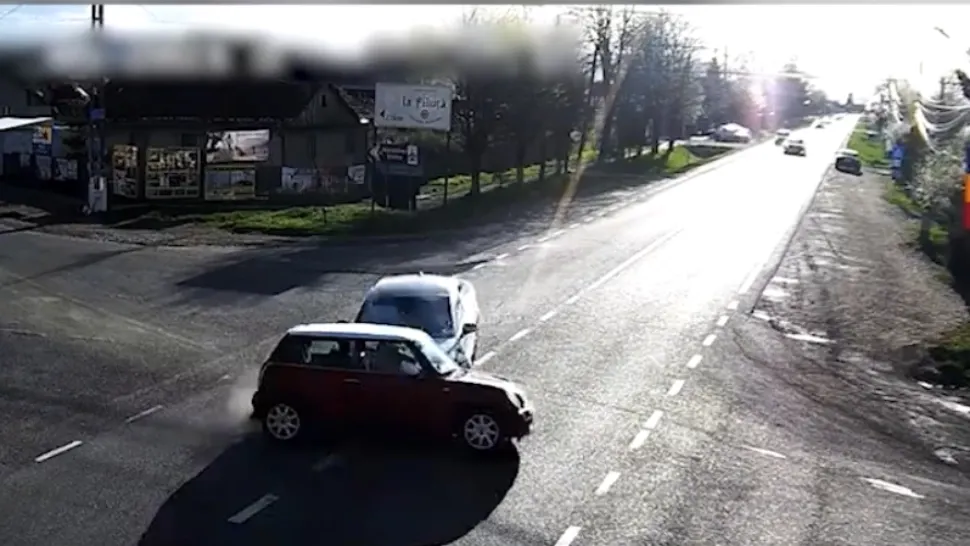 Accident cu 6 victime în județul Suceava, impact DEVASTATOR