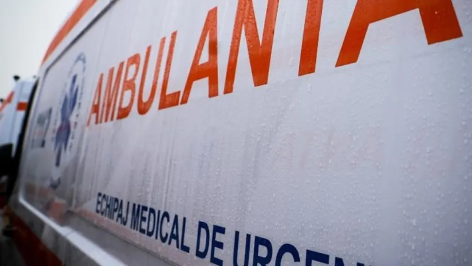 Un bărbat a căzut într-o râpă de 7 metri, în Bușteni, marți seară