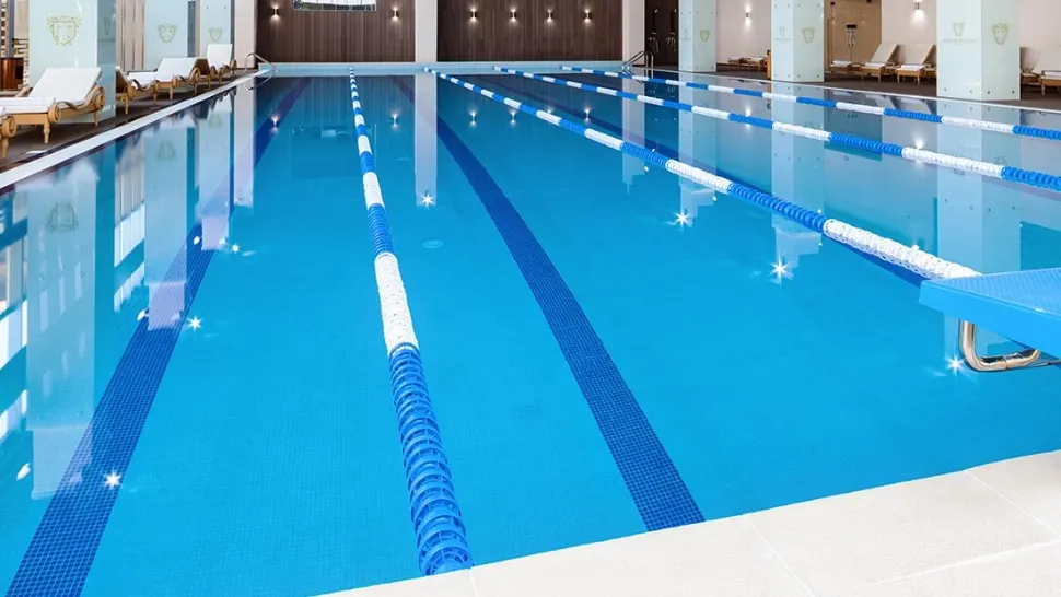 Se propune redeschiderea piscinelor interioare - Motivul: trendul descendent al incidenţei cumulate a cazurilor de COVID-19