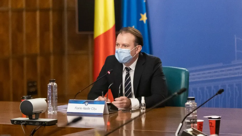 Vaccinarea românilor va ridica o parte din restricții de la 1 iunie. Cluburile ar putea fi deschise până la ora 24:00, doar cu cei vaccinați