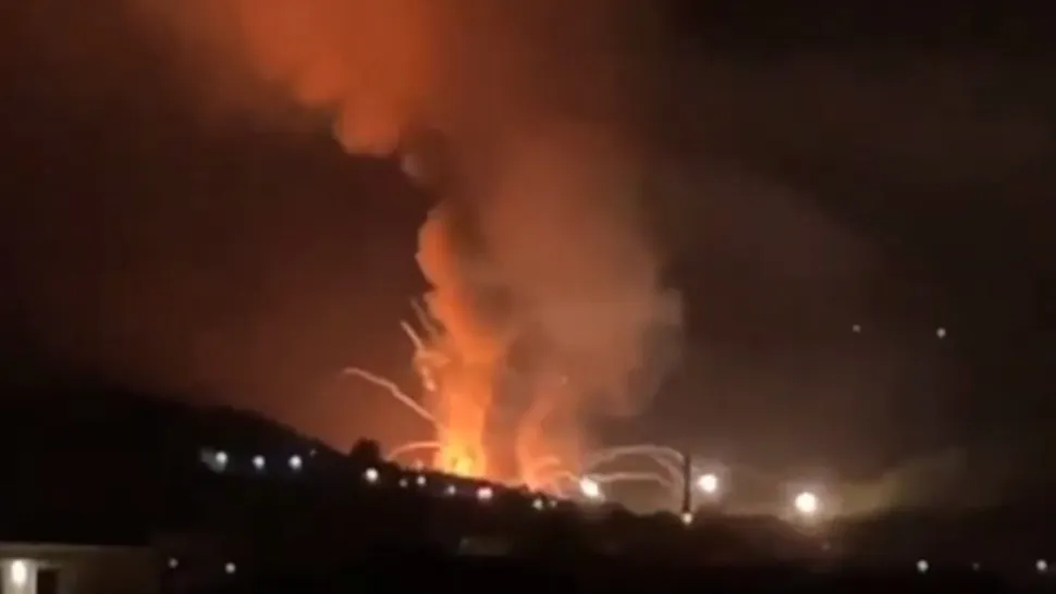 VIDEO | Explozii la o uzină de armament din Serbia. Locuitorii unui întreg cartier, evacuați