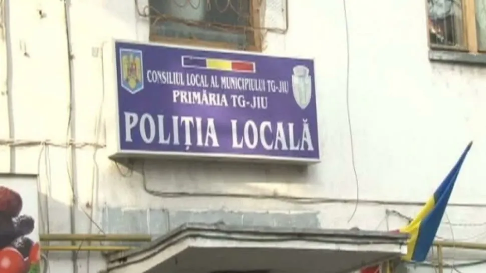 Şeful Poliţiei Locale Târgu Jiu a fost demis după ce a bătut un om pe stradă
