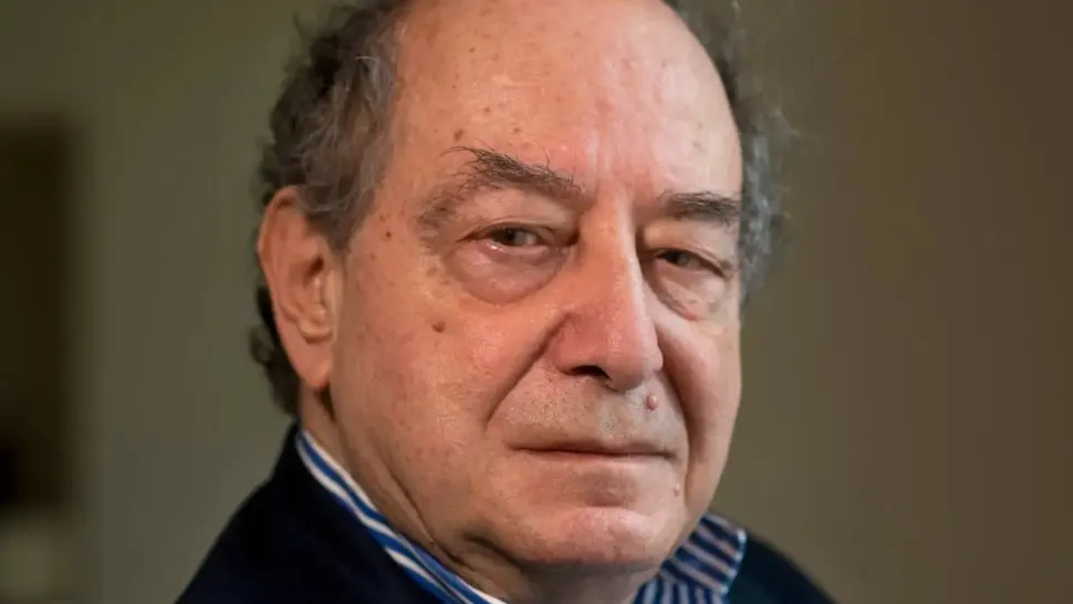 A MURIT un titan al literaturii tradus în peste 20 de limbi! A fost descris drept „o instituţie literară de sine stătătoare”