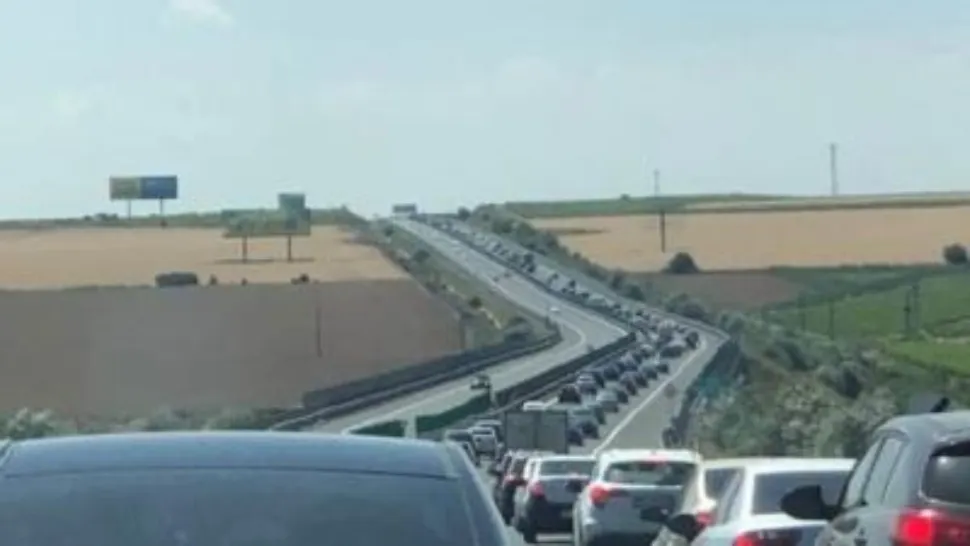 Aglomerația de duminică pe drumul de întoarcere de la mare și munte spre casă. Unde sunt cele mai mari cozi