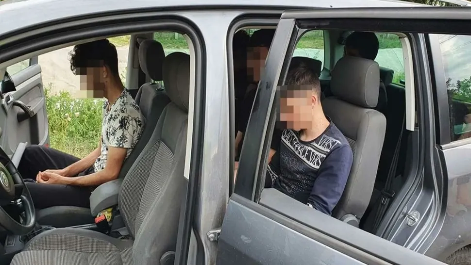 Peste 30 de migranți, prinși la Timișoara. Se aflau ILEGAL în oraș