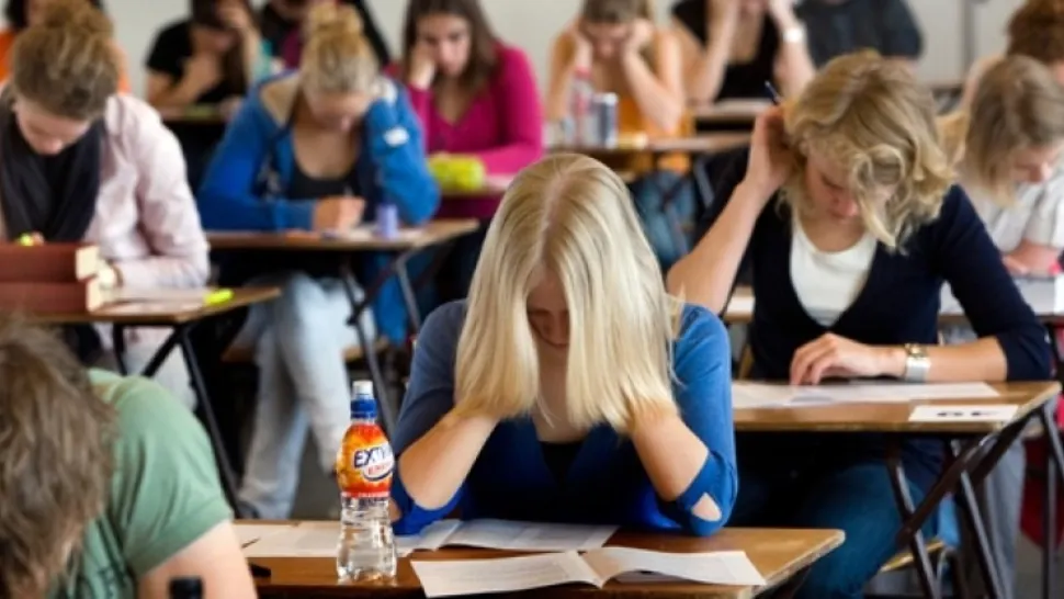 Schimbare majoră la Evaluarea Națională 2026: Elevii își pot vedea lucrările de la Matematică și Română înainte de contestații