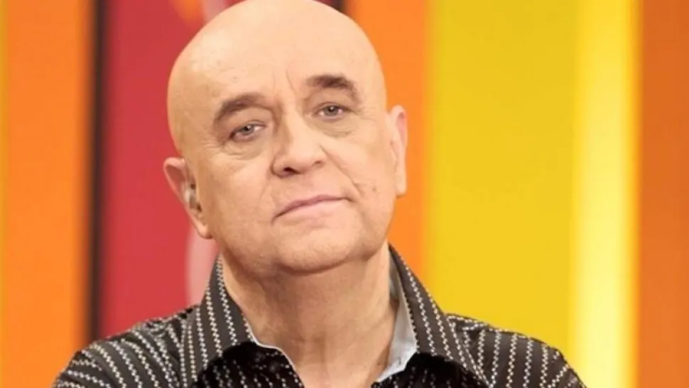 Benone Sinulescu ar fi fost dus de urgență la spital - Cântărețul a fost găsit inconștient în propria locuință