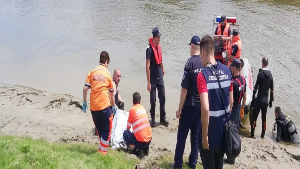 Cei 2 bărbați căutați de scafandri  în Dunăre au fost găsiți morți