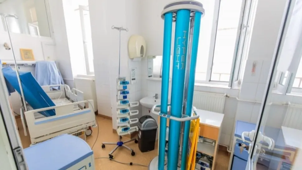 ROBOT de ultimă generație DEZINFECTEAZĂ în câteva minute un întreg spital din România - VIDEO