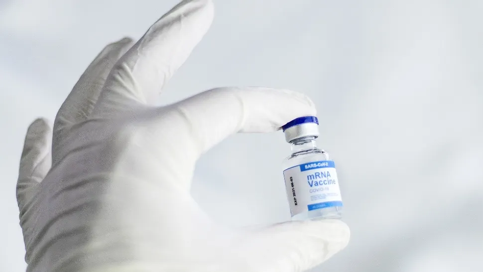 100 de lei sub formă de bonuri de masă și premii în bani acordate la Loteria vaccinării - Ce prevede proiectul