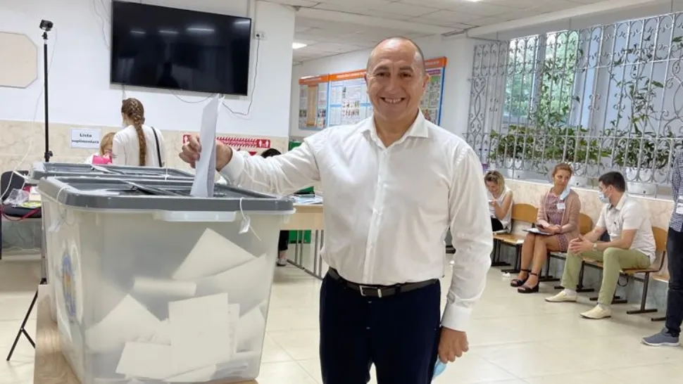 Vladimir Dachi, președintele Partidului Politic NOI, la urne: "Am votat pentru o Republica Moldova suverană și independentă"