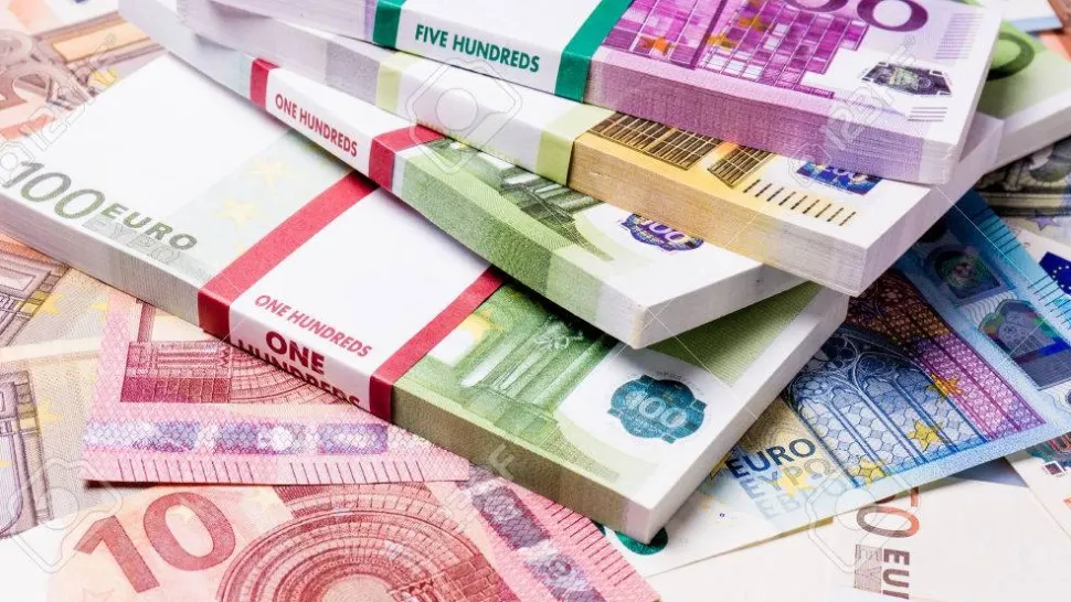 50.000 de euro, furaţi din maşina unui bărbat din Baia Mare