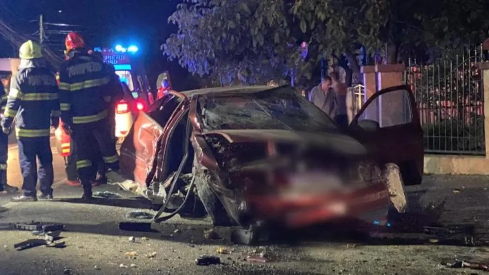 Accident mortal, provocat de un tânăr orbit de gelozie. I s-a părut că îşi vede fosta iubită în maşina altui bărbat