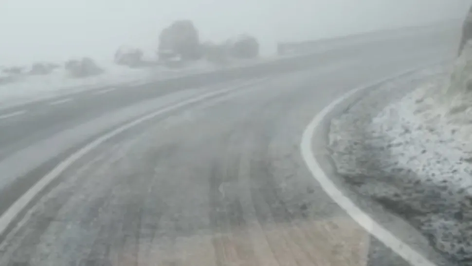 VIDEO Prima ninsoare pe Transfăgărășan! Temperaturile au scăzut DRAMATIC