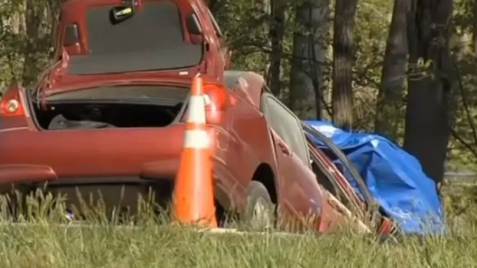 Accident foarte grav în Suceava - 4 adulți și 3 copii au avut nevoie de îngrijiri medicale