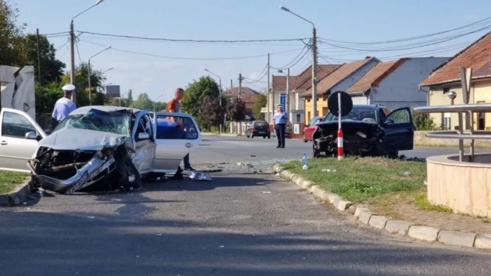 FOTO | 7 victime, în urma unui accident cumplit, în Caraș-Severin