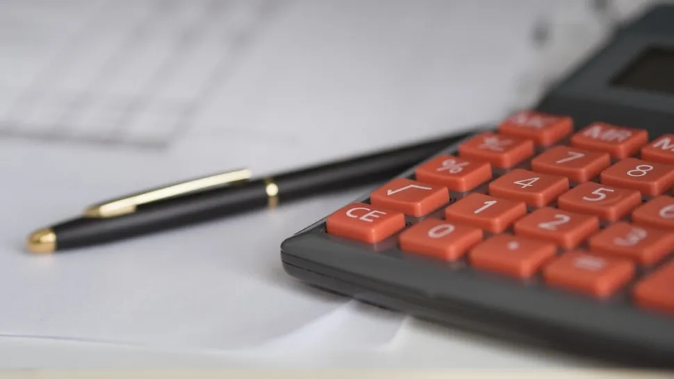 Asiguratorii își modifică Legea RCA printr-o Ordonanță de Urgență, pentru a-și maximiza profitul, pe banii asiguraților