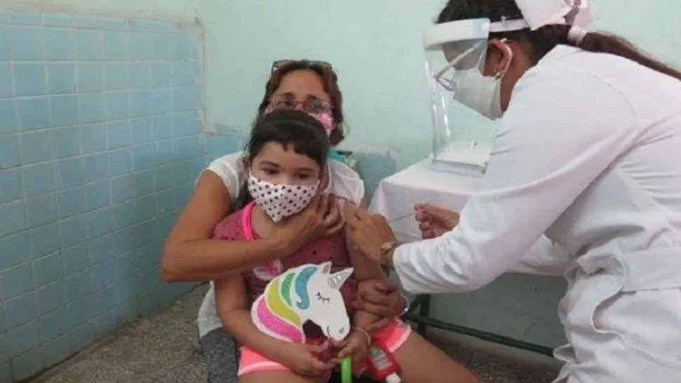 Din decembrie, începe vaccinarea anti-COVID-19 și pentru copiii de peste 5 ani