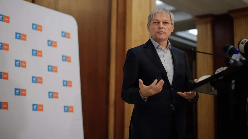 Cioloș își conturează cabinetul - Lista posibililor miniștri, prezentată la ”Culisele statului paralel”