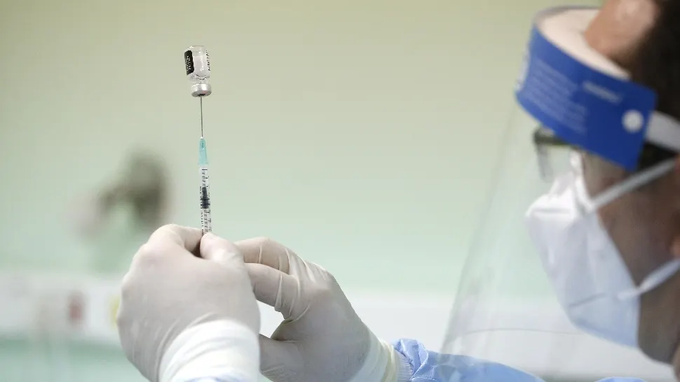 Rata de infectare în București a atins un nou nivel record: 16,42. Ce RESTRICȚII au impus autoritățile