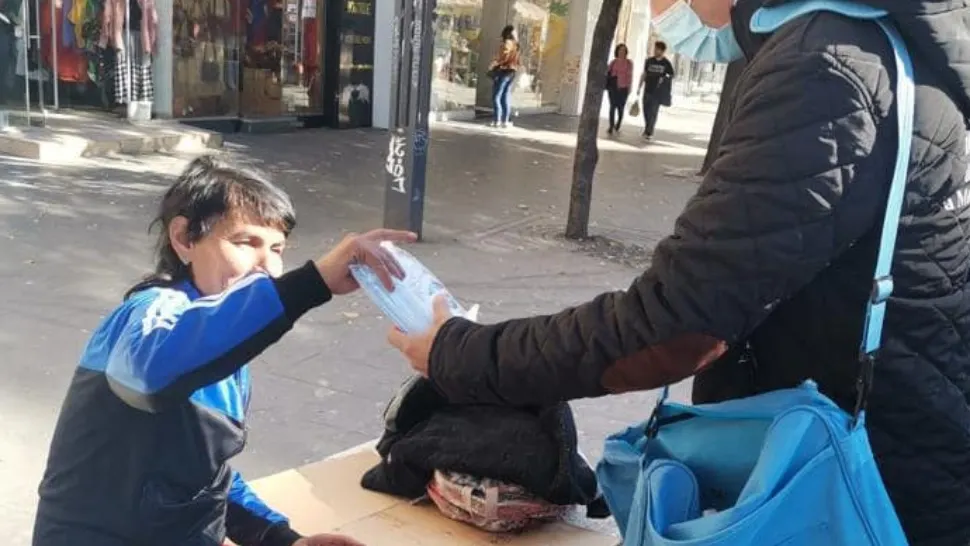 Nicușor Dan, primele măsuri sociale după explozia infectărilor de 2 săptămâni în Capitală - Ce vor primi oamenii fără adăpost și bătrânii