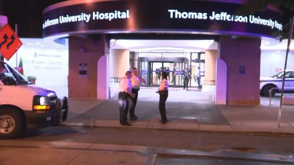 FOTO + VIDEO | Atac armat într-un spital din Philadelphia. Asistent medical împușcat mortal, mai mulți polițiști răniți