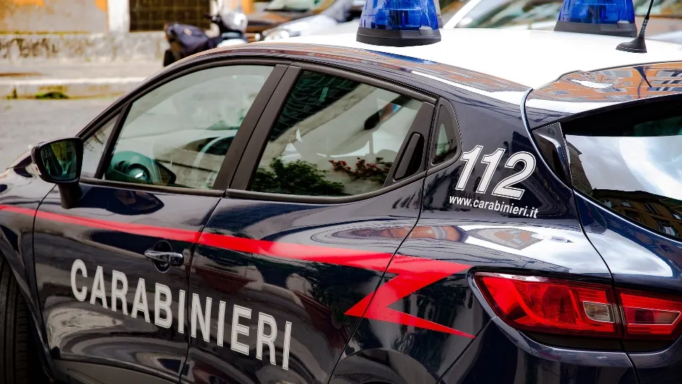 Doi români au provocat un scandal monstru într-un spital din Italia. Medici bătuţi cu bestialitate