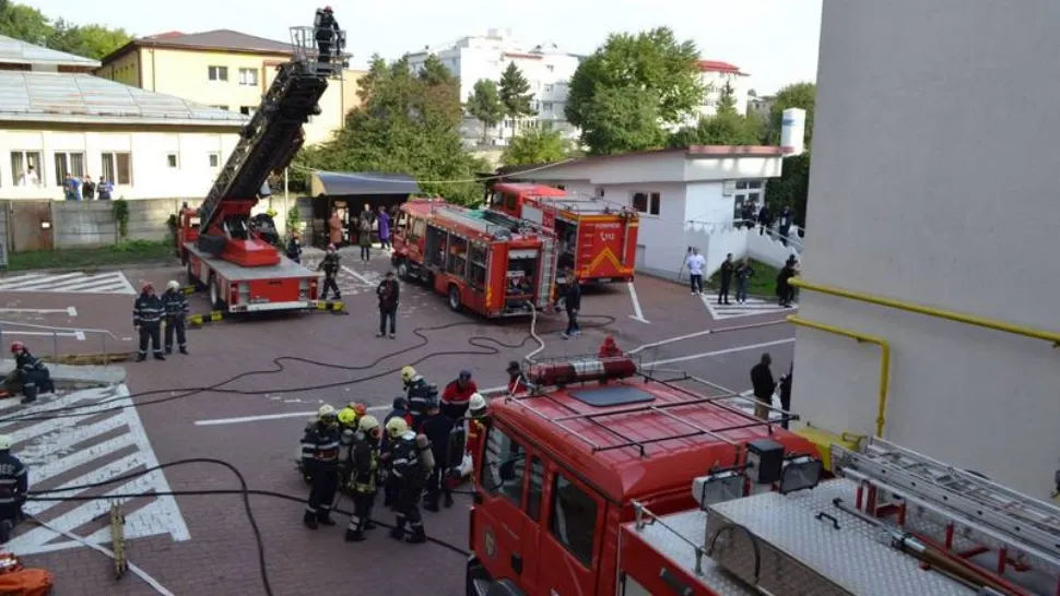 Alarmă de incendiu la Spitalul Județean Suceava! 5 pacienți evacuați - Ce a provocat PANICA