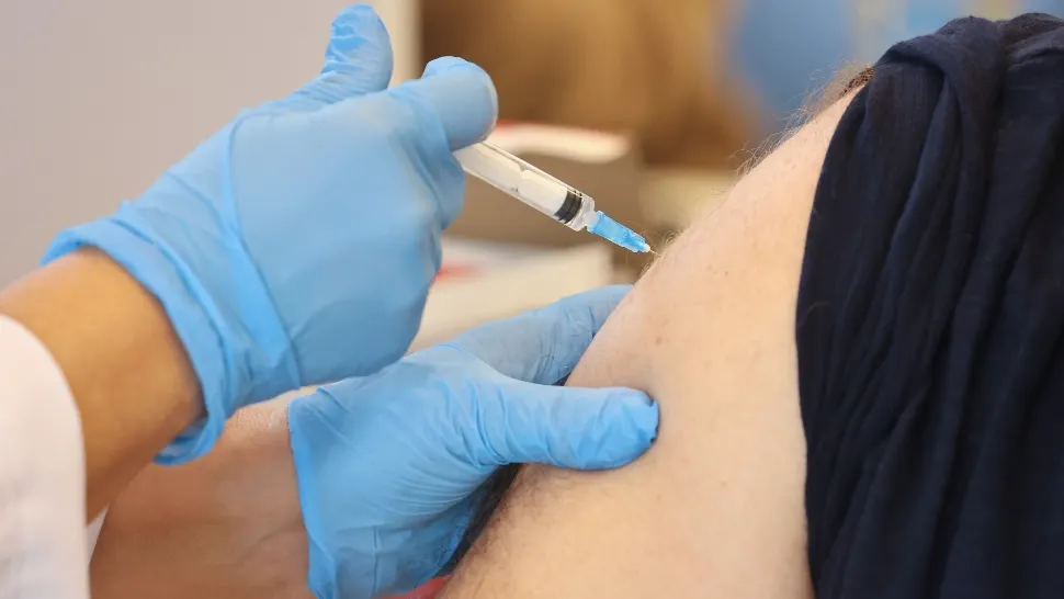 Numărul românilor care se vaccinează, în creștere continuă: aproape 68.000 de doze administrate în ultimele 24 de ore - Bilanț