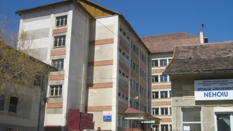 Spitalul din Nehoiu, părăsit de medici după ce a fost transformat în unitate COVID