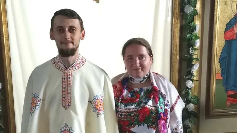 DOLIU la Arhiepiscopia Ardealului. Soția unui preot a murit la 22 de ani din cauza Covid-19. Tânăra NU era vaccinată