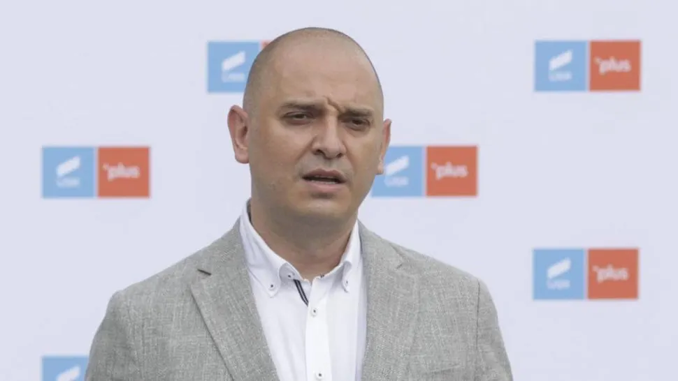 TU DECIZI. Dosar de candidat: Radu Mihaiu, primarul care și-a dat în judecată primăria și a câștigat