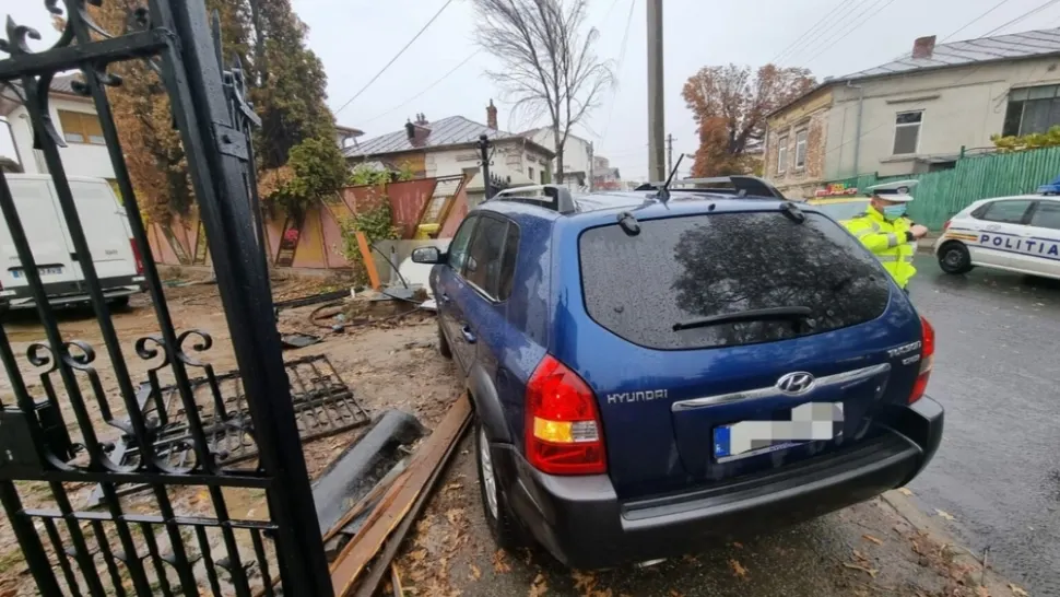 CARAMBOL cu 4 mașini, în Craiova. Unde a ajuns una din ele
