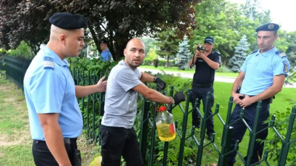 Judecătorii explică de ce l-au arestat pe protestatarul Cristian Dide