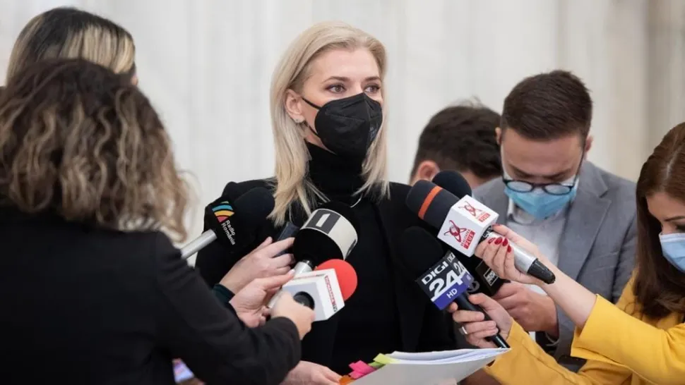 Alina Gorghiu îi temperează pe cei de la PSD „În această coaliţie nu trebuie să ne iubim şi nici să ne criticăm”