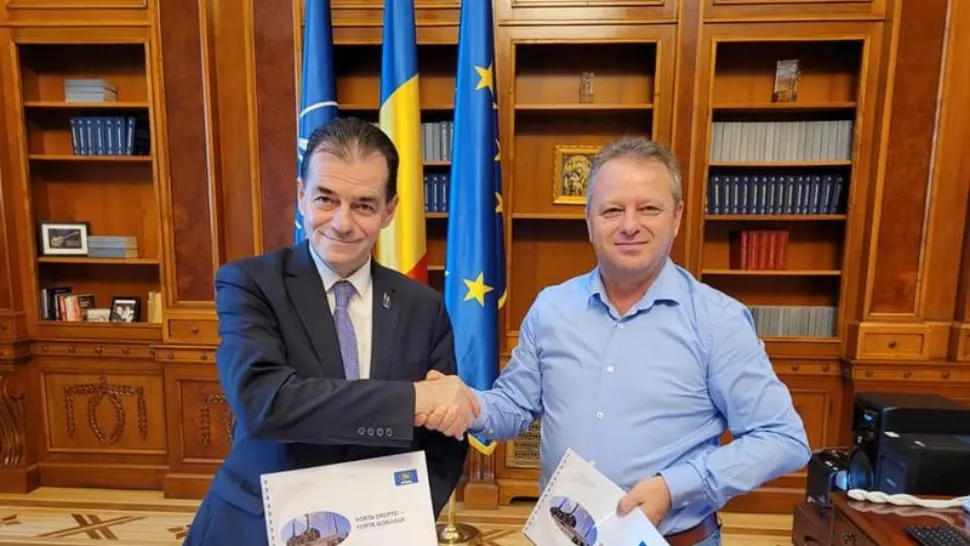 Tabăra Orban mai câștigă un senator. 15 parlamentari l-au părăsit pe Florin Cîțu 