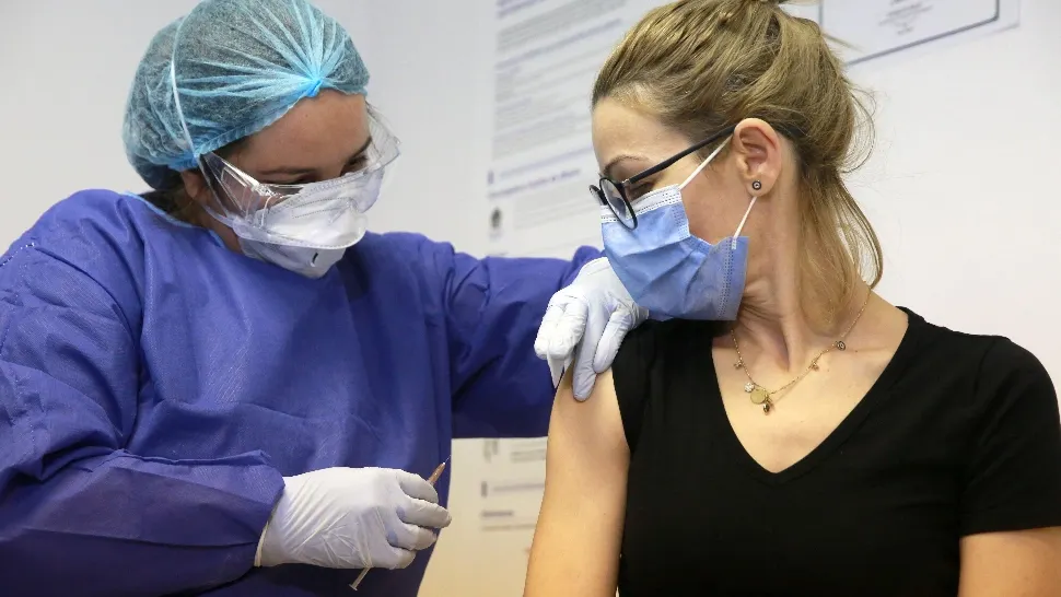 Medic, sfaturi pentru un răspuns mai bun al sistemului imunitar în fața COVID: „Avem nevoie de un booster”