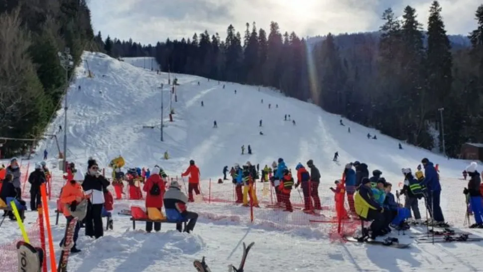 Scumpiri pe pârtie în Valea Prahovei. Se anunță majorări de preț semnificative