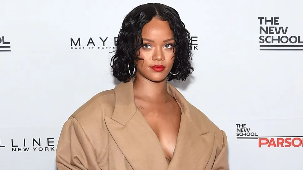 Ce mult a slăbit Rihanna! Apariție de senzație