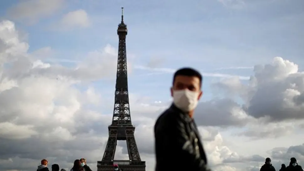 RECORD de infectari în Franța! Peste 90.000 de cazuri în 24 de ore. Francezii sunt în fața unor noi restricții 