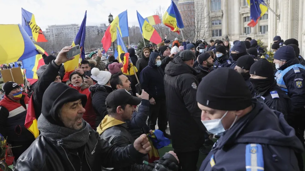 Ambasada SUA la București îl CONTRAZICE pe Bode: Există un autovehicul avariat în timpul protestului de astăzi