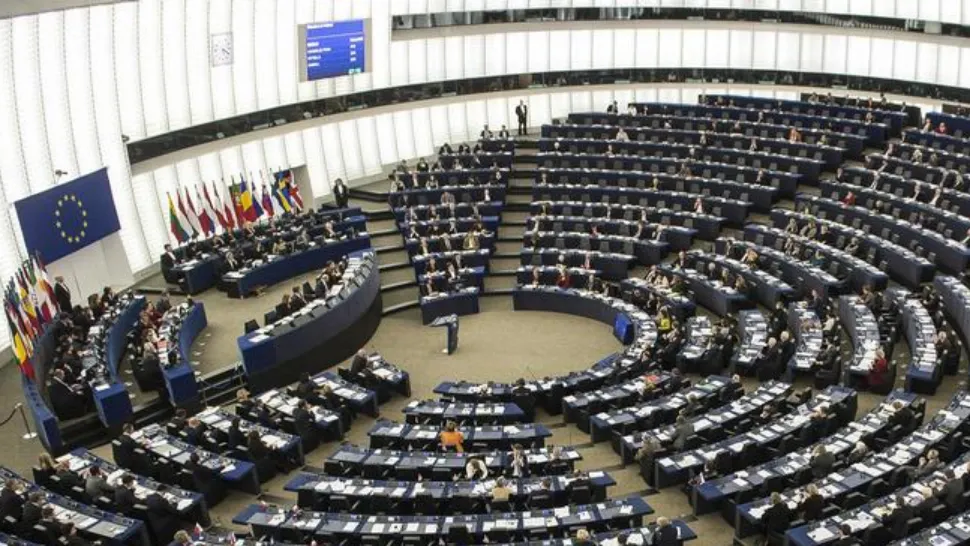 Eurodeputații ar putea fi obligați sa participe la cursuri împotriva hărțuirii sexuale