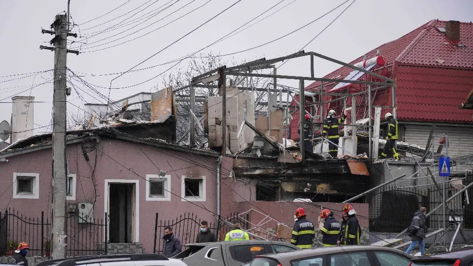VIDEO & FOTO | Explozie puternică urmată de incendiu, la Cluj - O persoană a murit, cel puțin doi răniți cu arsuri grave