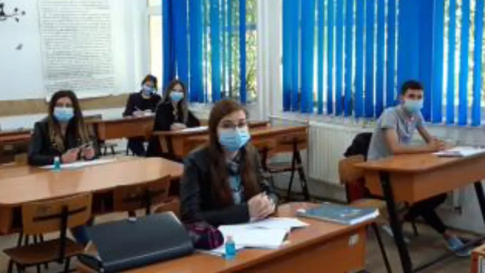 Copiii cu vârste între 4 si 15 ani, cei mai afectați de noul val de infectări! Ce recomandă OMS 